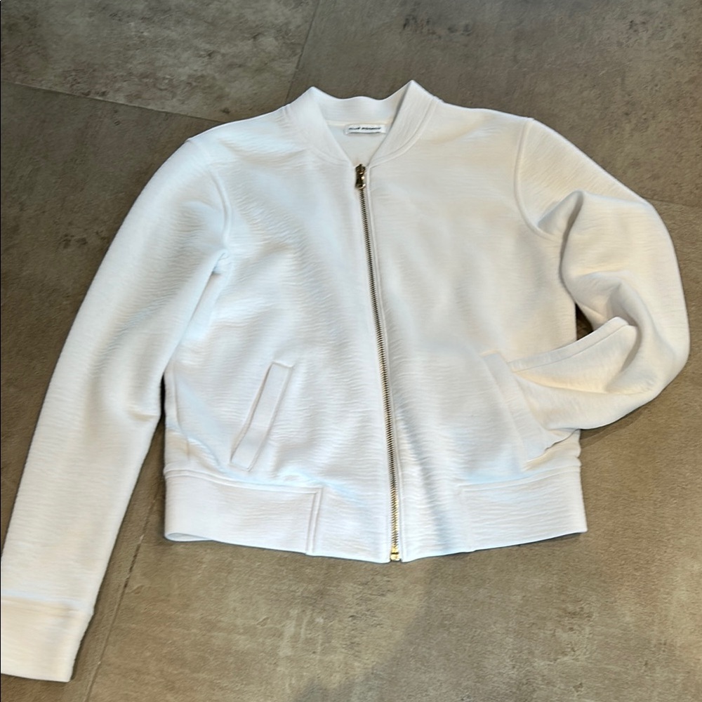 Club Monaco White Bomber Jacket with Zip Closure and Relaxed Fit